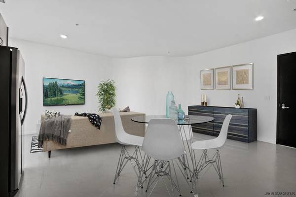 $2,250 / 595ft2 - Stainless Steel Appliances | W/D | Gym | Studio in DTLA (DTLA / South Park)63953218733443121