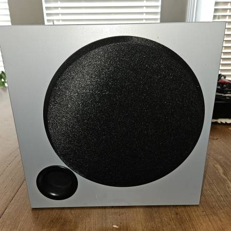 RCA Surround sound Speakers 1