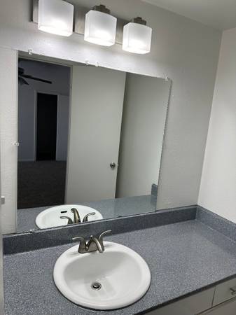 $1,449 / 3br - 1250ft2 - Leasing Office, Walk-In Closet, Patio or Balcony63796578785409124