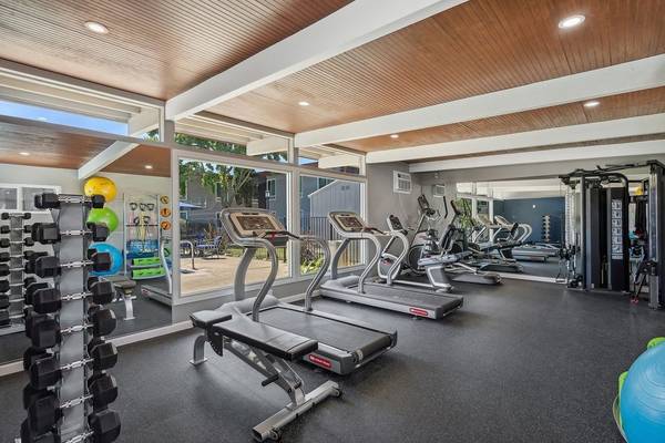 $1,910 / 2br - 840ft2 - 🧡🍂 Fall into ONE MONTH FREE @ ReNew on Coloma 🍂 🧡 (10680 Coloma Rd, Rancho Cordova, CA)63919496473474124
