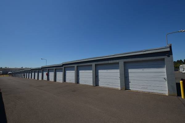 $41 SECURE & AFFORDABLE RV, Boat, and Trailer Storage. (Vancouver)63831464015745123