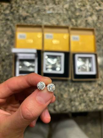 GRA Moissanite Earrings 1