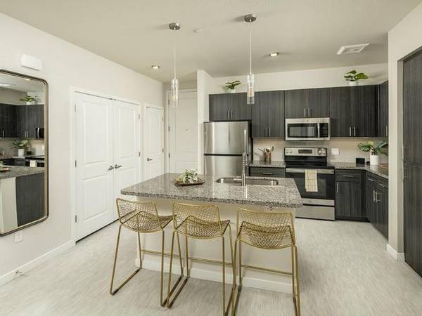 $1,995 / 2br - 1154ft2 - Self-Service Dog Grooming Area, Storage Closets Available to Rent (Tempe)64024999097089123