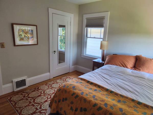 $2,850 / 2br - 1144ft2 - Bedroom in 2/1 lower hills, Beautiful house, great neighborhood (oakland east)63667994913411123
