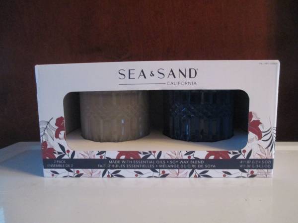 New 2 pk Sea & Salt Candles 1