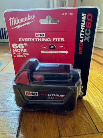 Milwakee M18 XC 5.0 Red Lithium Battery.  Brand New , Sealed. - $100 (Brooklyn)63471422886401124