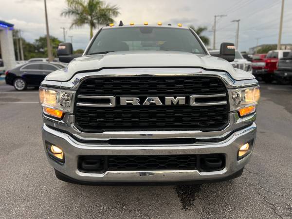 2024 RAM 3500 BIG HORN - Photo 3
