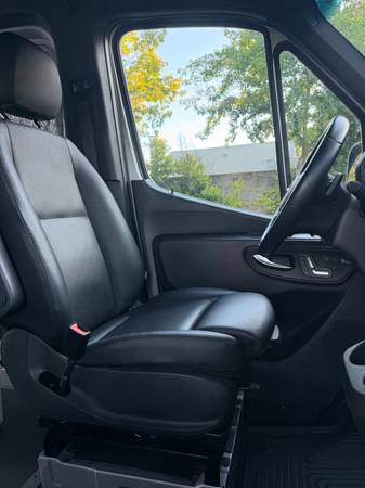 2019 Mercedes Sprinter 2019, 4x4 - Photo 12