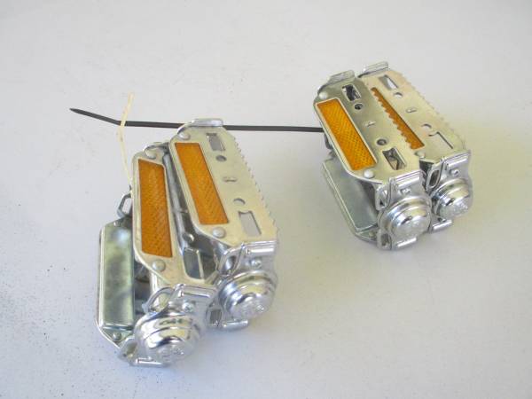New Super Nice Pair Shiny Chrome Steel Bicycle Pedals Very Rare! 1
