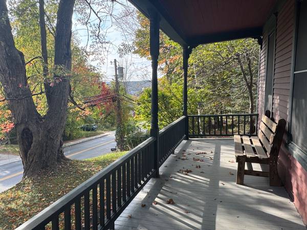 $420,000 / 3br - 1480ft2 - Wonderful 3BR Montpelier Home with Large Back Yard & Wrap Around Porch (Montpelier)64179951528579123
