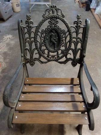 Silla de hierro fundido al aire libre de Berkeley Forge - $20063435527198595124