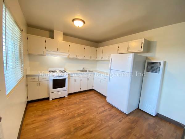 $2,325 / 2br - 630ft2 - Two Bedroom Apartment In Pacific Grove Neighborhood (Pacific Grove)64054766440065121