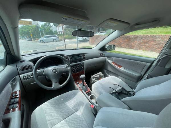 Toyota Corolla LE - $3,699 (Glen Cove)63654713494273121