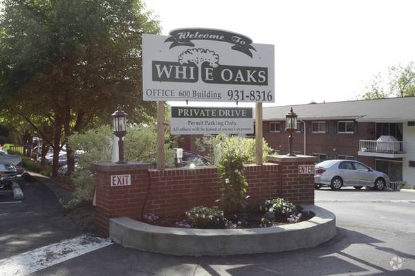 $1,000 / 2br - 860ft2 - 2br-w/obal-North Hills-Hello Fall-860sqft-w/planking floors (Ross Township/North Hills)64013205801986120