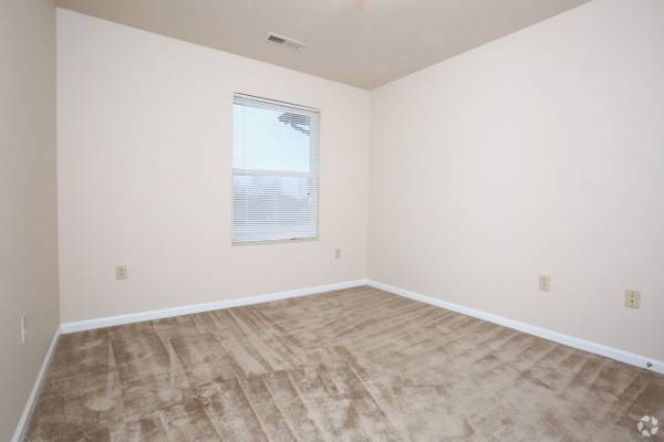 $1,326 / 3br - 1154ft2 - Animal lover? This is the purrfect place for you! We are pet friendly! (Lansing)63620275520259124