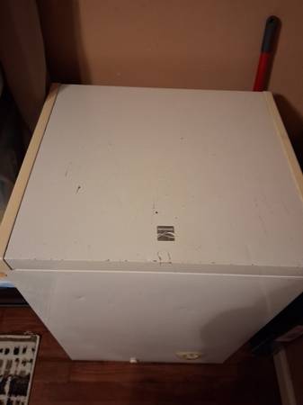 Deep freezer good condition 1