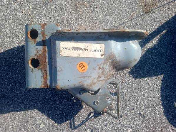 Trailer hitch 14000 lb max 1