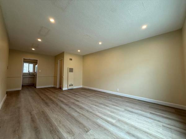 $1,895 / 1br - Fabulous Apartment * 1 Bed, 1 Bath * Modern kitchen * Great Rate! * (Baldwin Hills/Crenshaw)63829302880387121