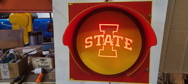 IOWA STATE CYCLONE MANCAVE LIGHT 1