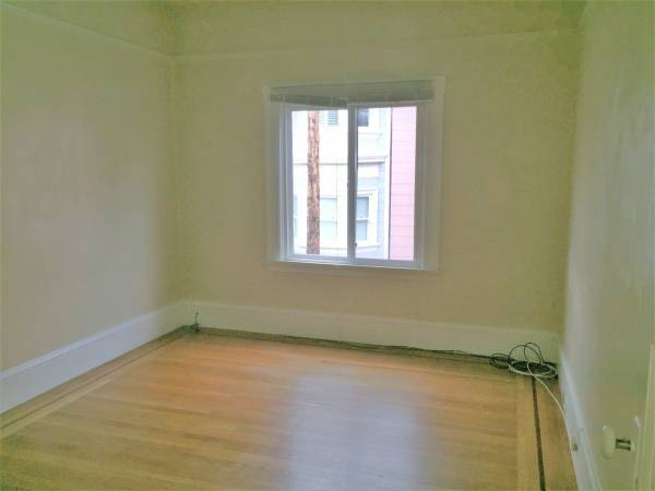 $980 / 2br - 1000ft2 - Quiet, Greenwich/Gough St 2 bd, hwd flr, top floor, bright (marina / cow hollow)63888990590209122
