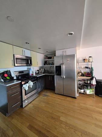 $1.050 / 6 habitaciones - 1 habitación disponible en Greenpoint (Long Island City)63233635962627121