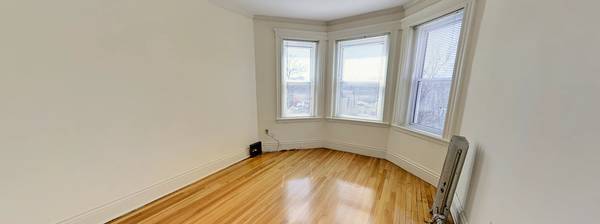 $2,850 / 1br - Fenway 1 Dormitorio – Pisos de Madera, Lavavajillas, Estacionamiento – $2,850 (Boston)63996834223875124