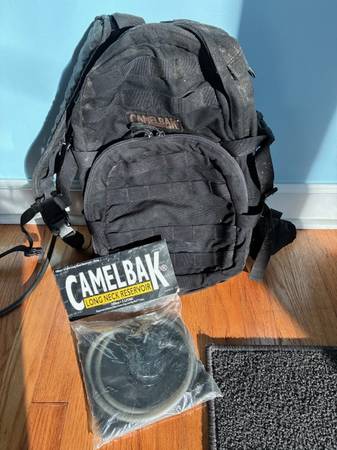 Camelback backpack and NIB 100oz long neck reservoir 1