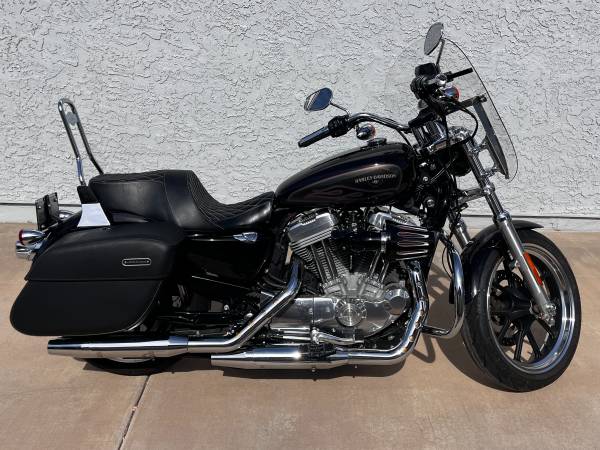 2017 XL883L-ABS - Super Low Sportster 1