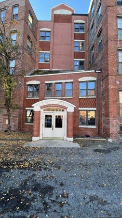 $1,750 / 1br - Haverhill  Lg Modern 1 Bed Unhtd Avail Now/10-15  Lndry+Cat Ok No Fee63856336699651120