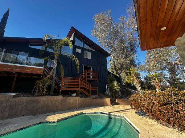 Quiet Studio on 1 Acre!  - Utilities Included 1