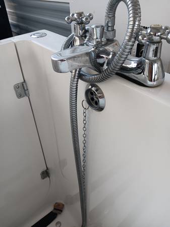 Therapeutic Bathtub 1