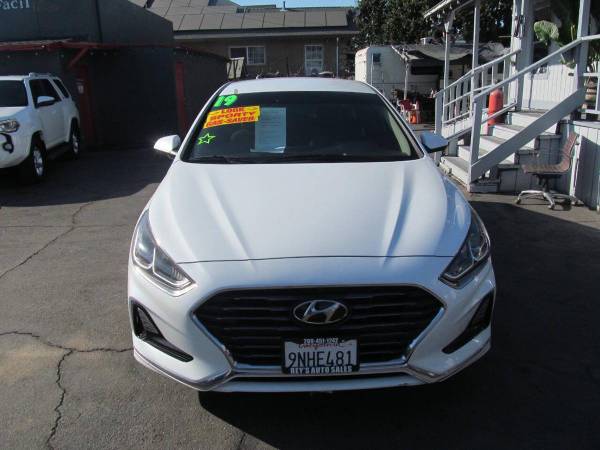 2019 Hyundai Sonata SE 4dr Sedan - $13,995 (+ Reys Auto Sales 2)63624217667331121