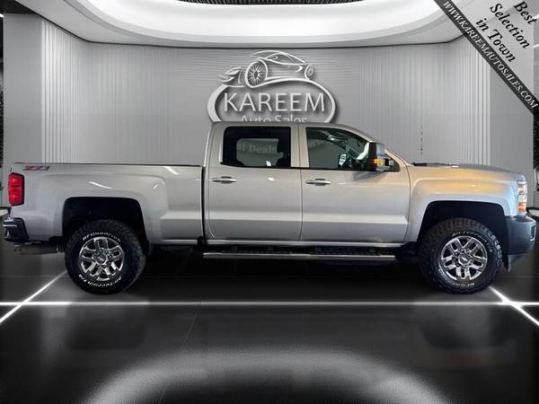 2018 Chevrolet Silverado 3500HD LT - Photo 4