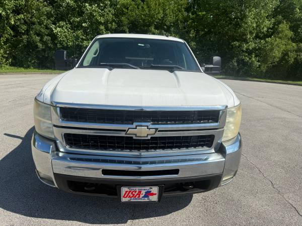 2008 Chevy 3500 LTZ 4X4 Duramax - $18,500 (Sellersburg)63654695812609124