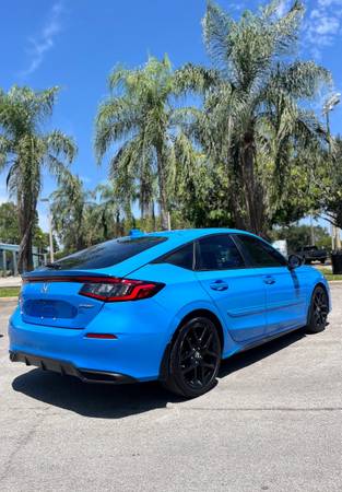 Honda Civic 2023 - $14,000 (Hollywood)63489680283779123