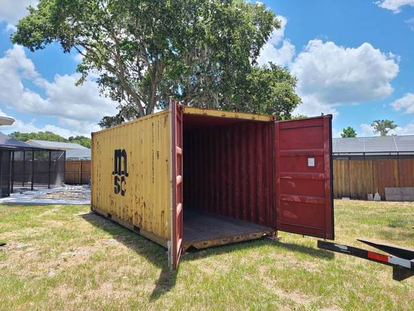 SHIPPING CONTAINERS 1