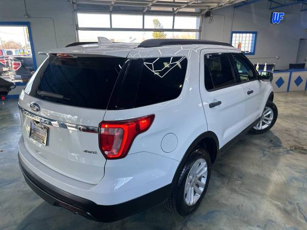 2016 Ford Explorer  Guaranteed Credit Approval! - $10,995 (+ Wes Financial Auto)63488121085699121