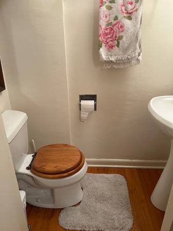 $1 / 1br - 132ft2 - Furnished room provided in exchange for caregiving help (Happy Valley)63831397504129124