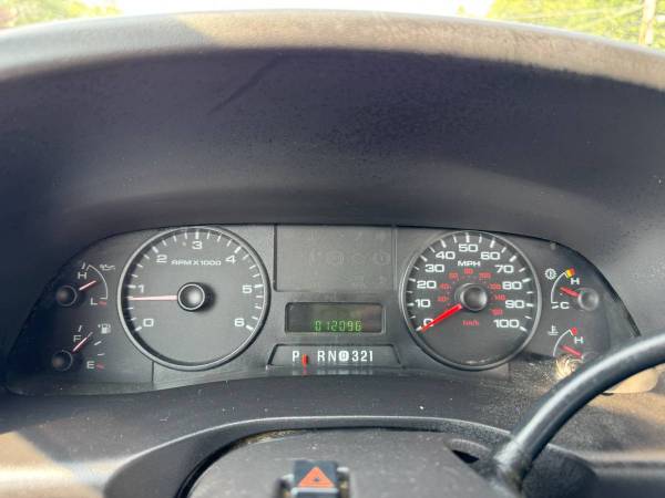 2007 Ford F250 SuperDuty - 5.4 V8 - 4WD - One Owner! Only 12,000 Miles - $11,995 (uniontown)63625169374339121