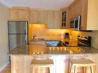 $2,800 / 1br - 740ft2 - 1 Bdrm Stowe Condo Avail Nov 1 (Stowe)63992934896770121