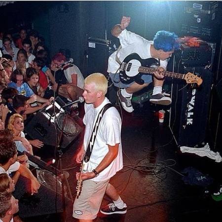 EMO MUSIC looking for bassist, drummer, keys, vocals (Seattle)64314917241601120