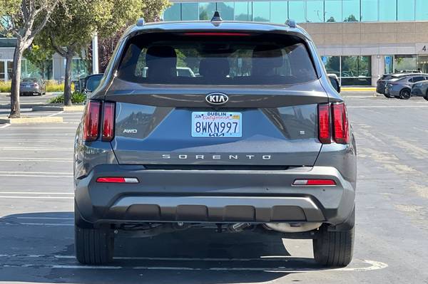 2021 Kia Sorento S **Great Deal** - $24,898 (Dublin, CA)63617509527939124