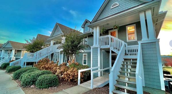 $2,000 / 2br - 2bd/2ba Condo available to rent at Biltmore Commons community (Biltmore Commons)64029212391298120