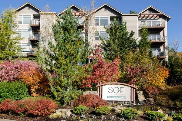 $1,791 / 2br - 1028ft2 - Onsite Management, Garages Available, High Ceilings (1940 NW Miller Rd, Portland, OR)63672654604161120