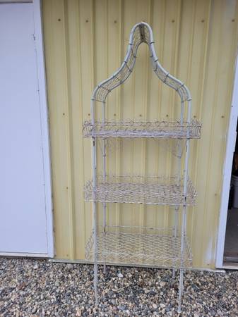 French Country Bakers Rack 1