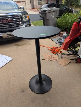 small pub table 1