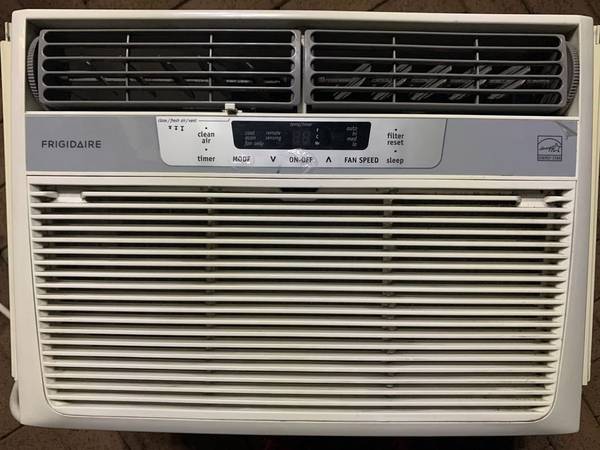 Pre-owned Frigidaire 10,000 BTU Window Air Conditioner 1