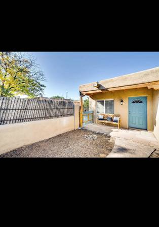 $2,600 / 2br - Lovely 2 Bedroom Home in Railyard District (Santa Fe)63659781430913121