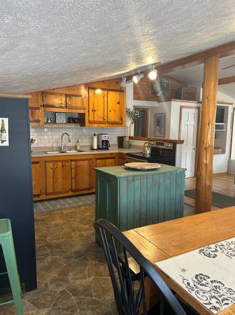 $1850.00 / 2br - 900ft2 - Cedar Corner Cottage64037723852418123