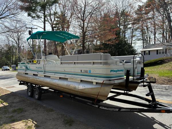 1998 Playbuoy 24ft Pontoon with 2007 Evinrude 115hp Etec & TRAILER!! 1